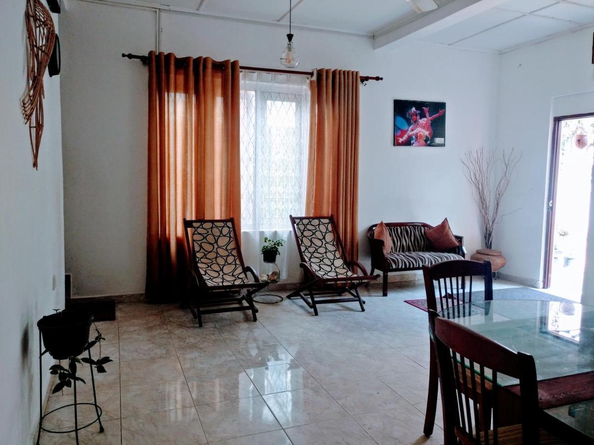 Villa Two Residence Dehiwala-Mount Lavinia Kültér fotó